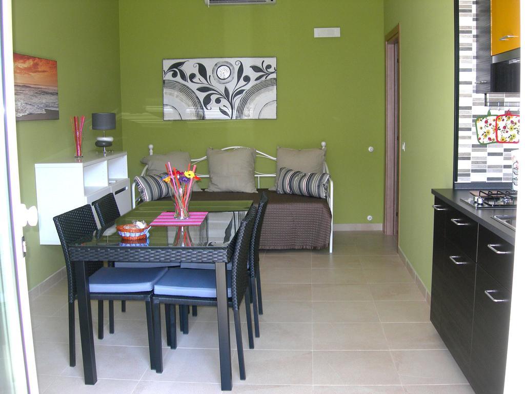Apartamento La Casa Sul Viale Syracuse Habitación foto